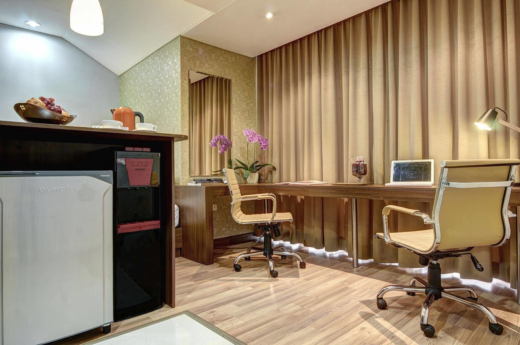 Sampit Residence Managed By Flat06 Jakarta Eksteriør bilde