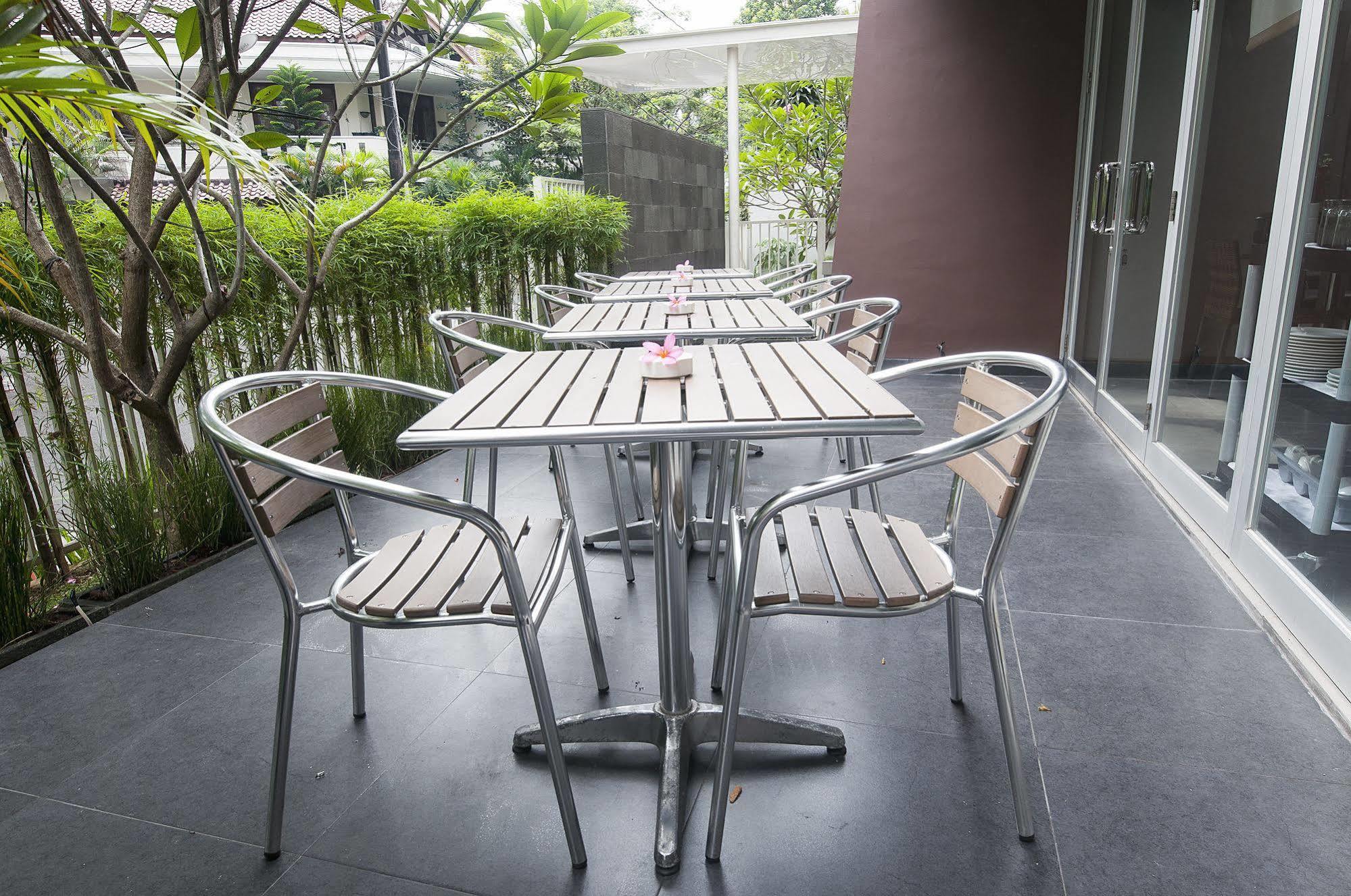Sampit Residence Managed By Flat06 Jakarta Eksteriør bilde